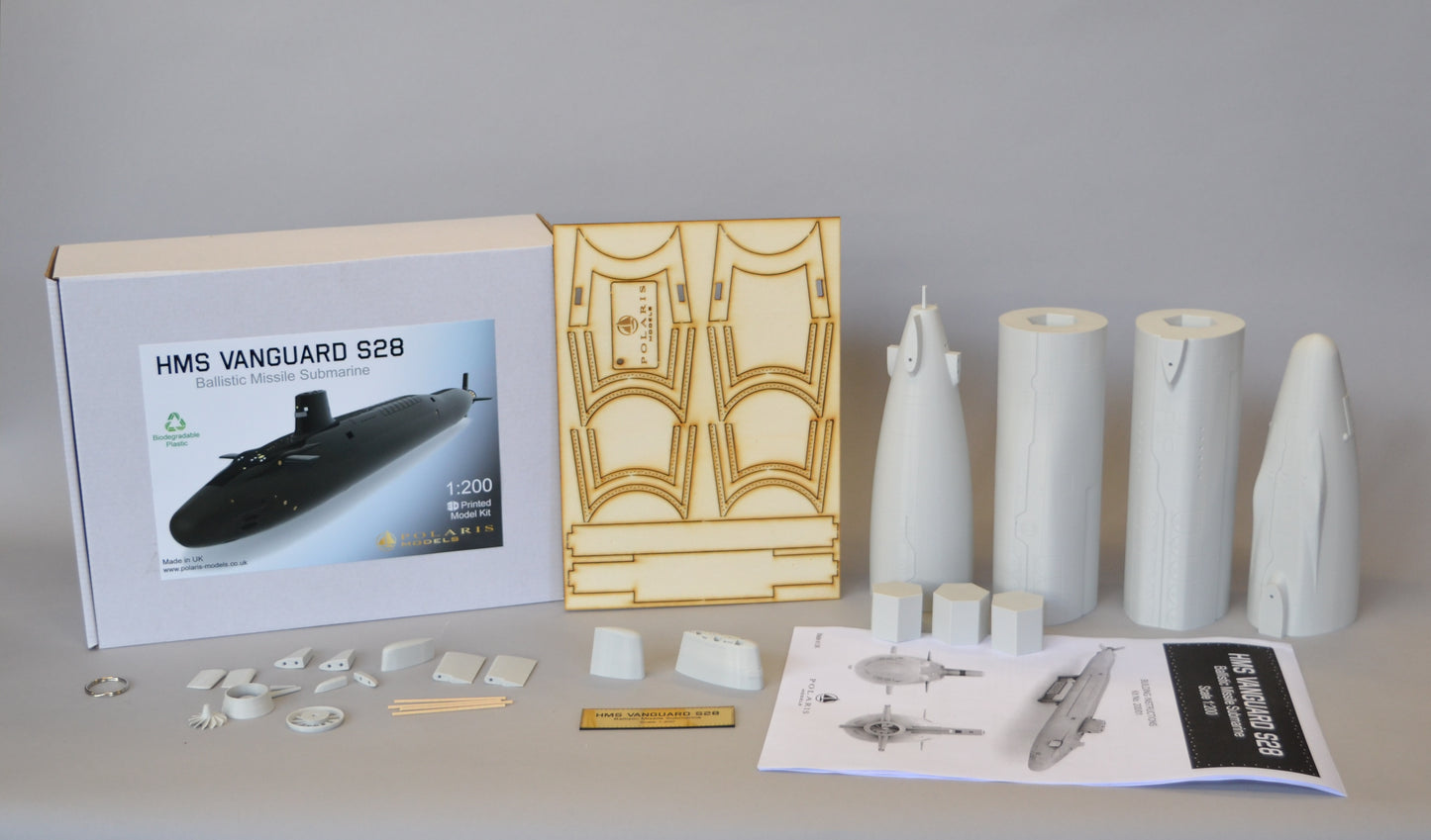 HMS Vanguard S28 - Submarine self assembly model kit scale 1:200 750 mm / 29.5''