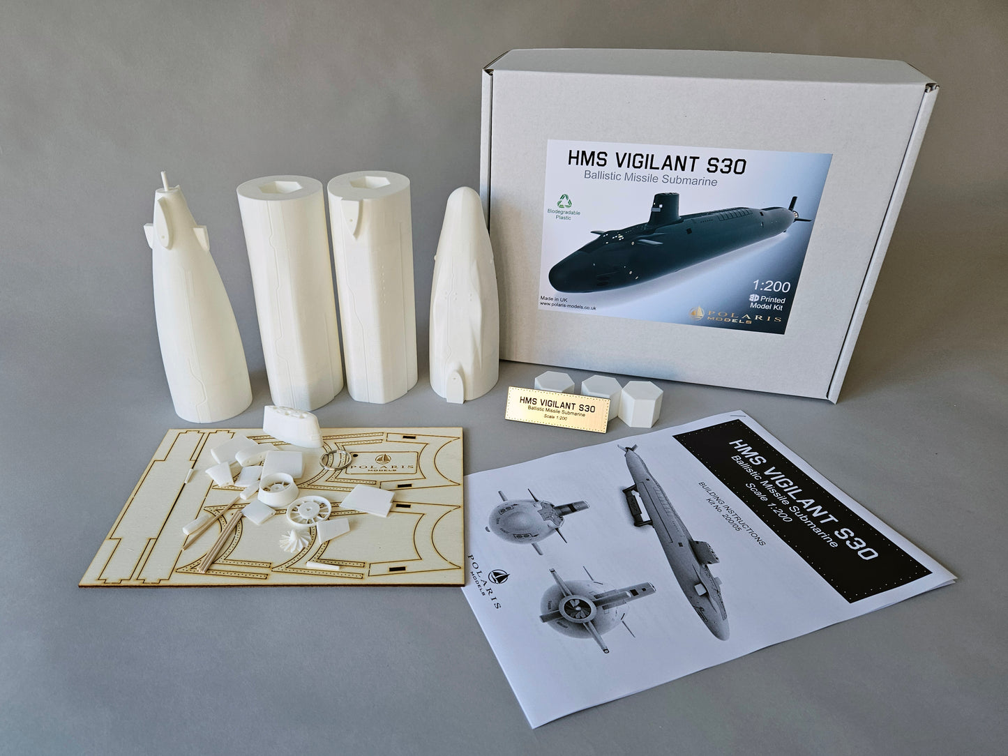HMS Vigilant S30 - Submarine self assembly scale model kit 1:200 750 mm / 29.5''