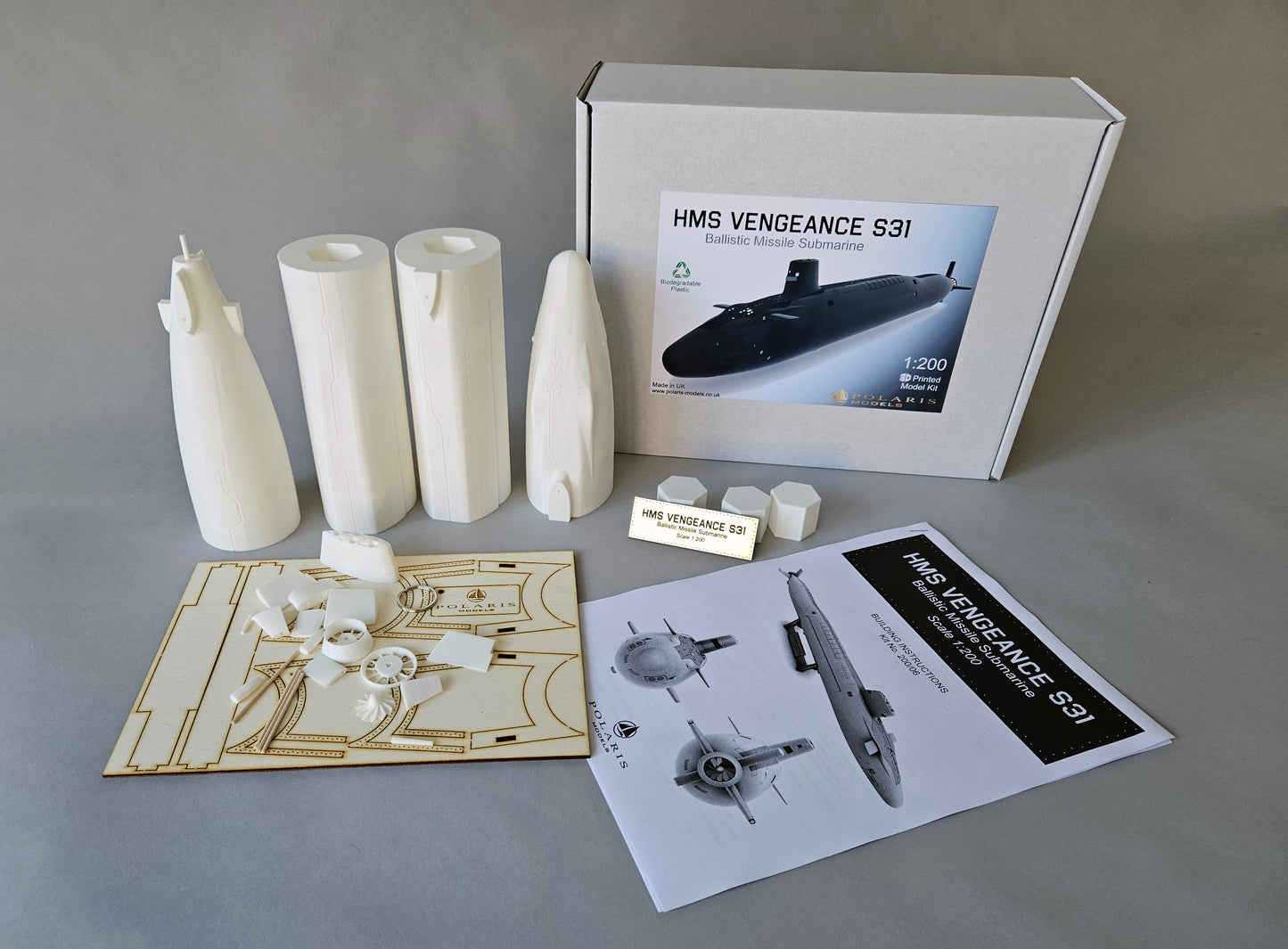 HMS Vengeance S31 - Submarine self assembly scale model kit 1:200 750 mm / 29.5'