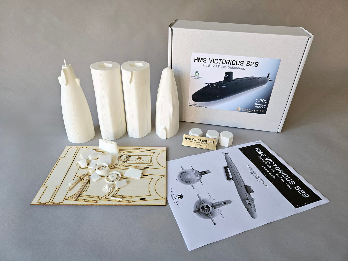 HMS Victorious S29 - Submarine self assembly model kit scale 1:200 750 mm