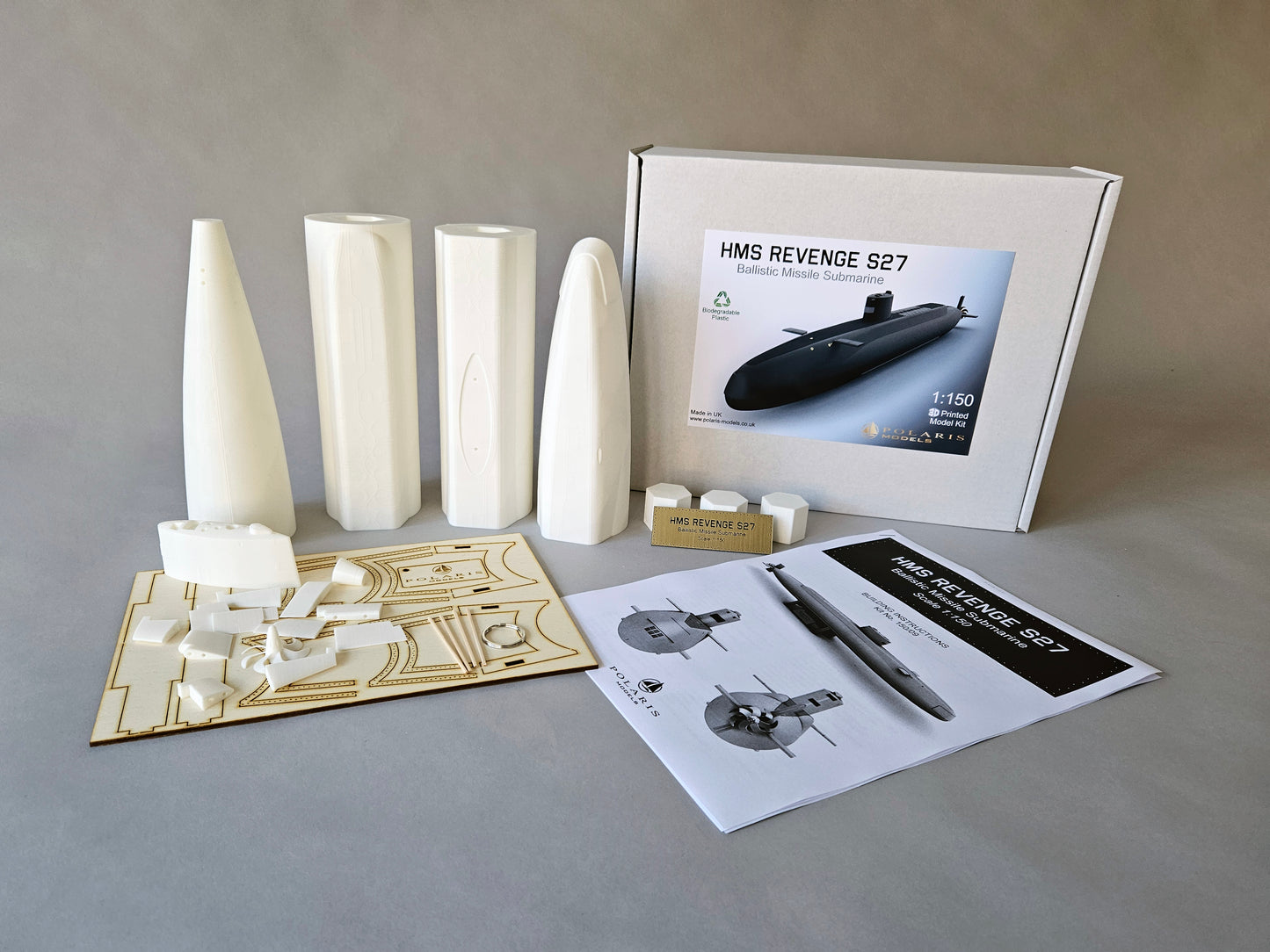 HMS Revenge S27 - Submarine self assembly model kit scale 1:150 866mm/34''