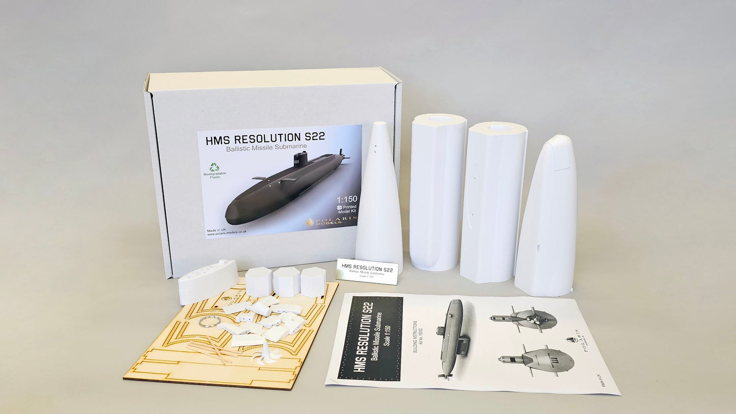 HMS Resolution S22 - Submarine self assembly model kit scale 1:150 866mm/34''